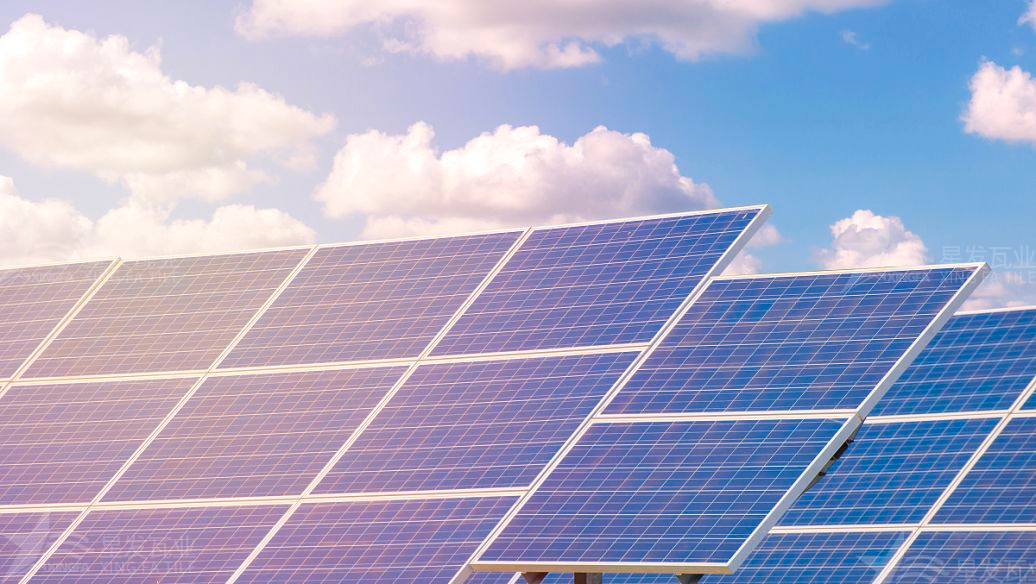 屋面光伏瓦耐火性強(qiáng)，使用了B1級的難燃性建筑材料！