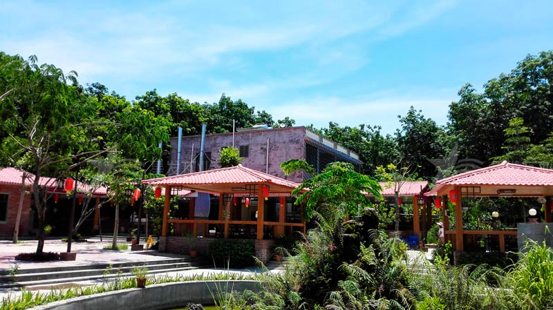 屋面合成樹(shù)脂瓦的標(biāo)準(zhǔn)尺寸是多少？通?？梢宰瞿膬煞N尺寸？