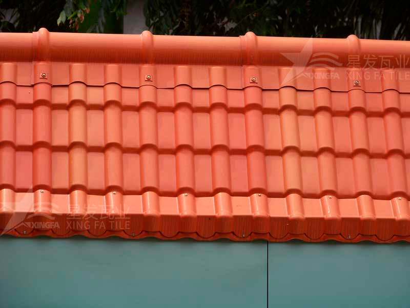 包工包料安裝合成樹(shù)脂瓦每平方需要多少錢(qián)？