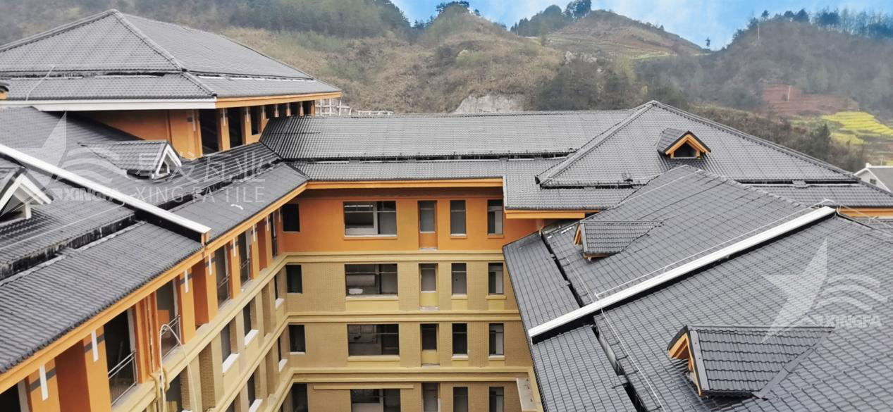 揭秘！包工包料安裝合成樹脂瓦每平方需要多少錢？