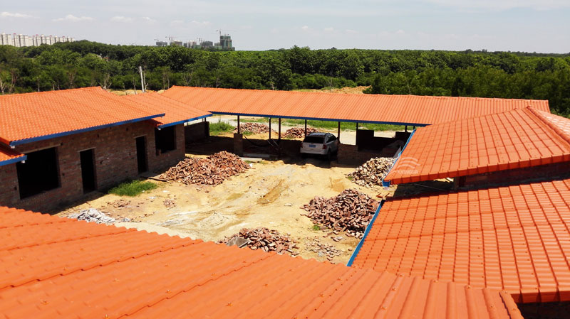 樹脂瓦安裝步驟，正確的安裝過程對于確保樹脂瓦使用壽命是至關(guān)重要