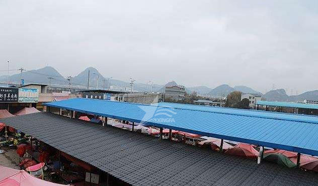 停車(chē)棚樹(shù)脂瓦，打造理想車(chē)棚的首選屋面建材