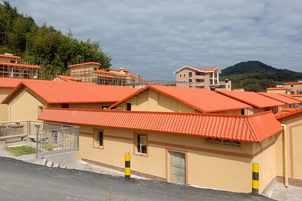 樹脂瓦的壽命，質(zhì)量與維護(hù)的秘密