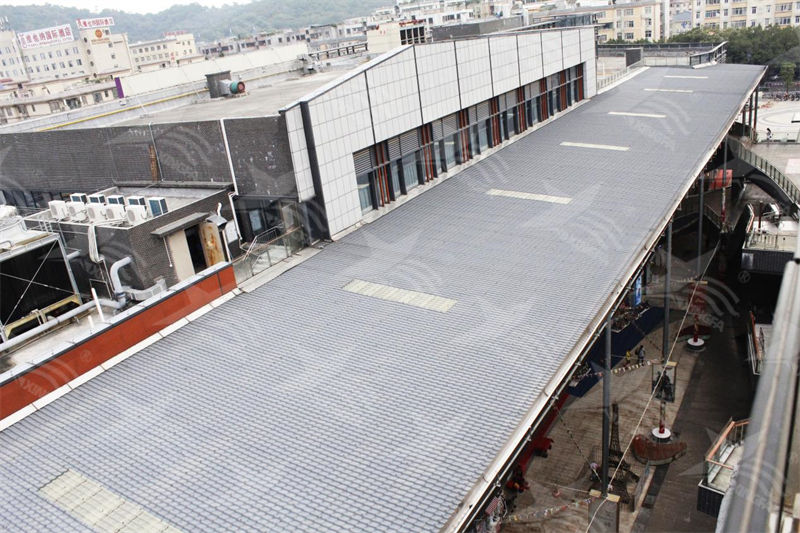 蓋工業(yè)廠房必看！彩鋼瓦vs.樹脂瓦，哪個(gè)更耐用？